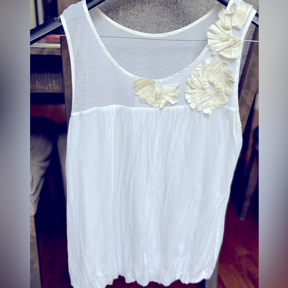 CAbi Vintage White Sleeveless Blouse with Cream Floral Details